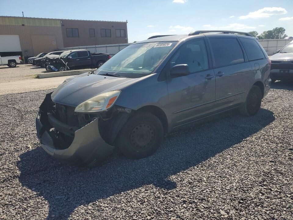2005 TOYOTA Sienna