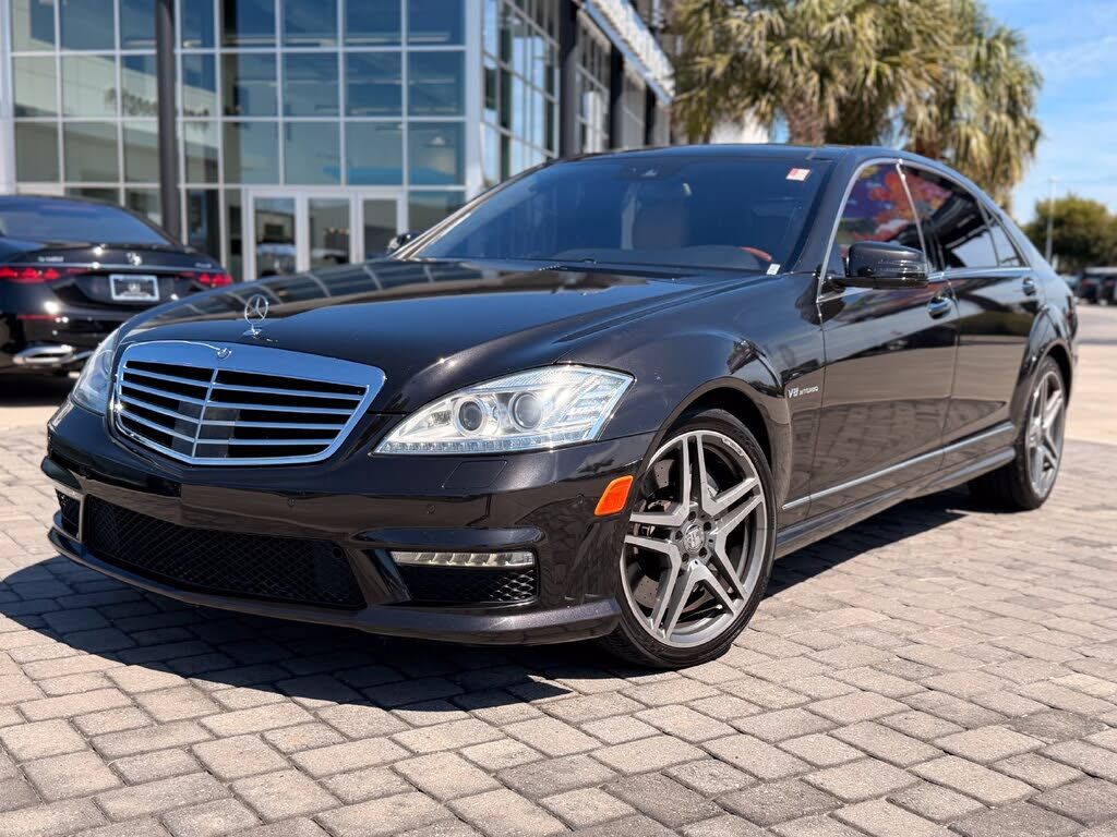 2013 MERCEDES-BENZ S-Class