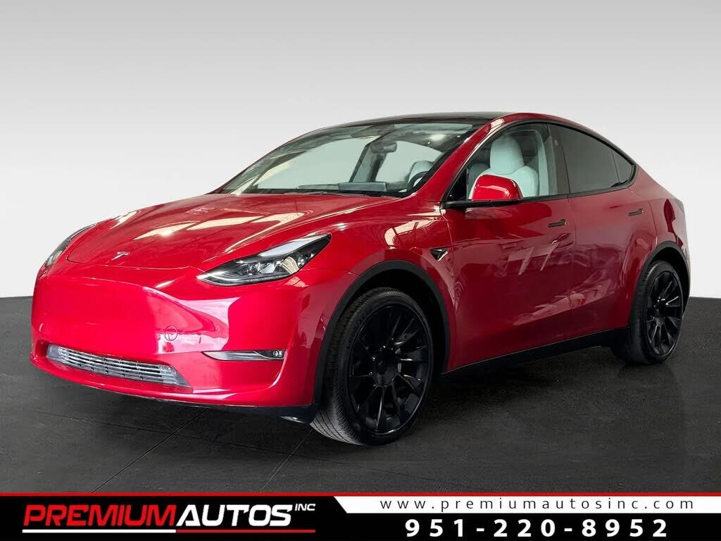 2023 TESLA Model Y