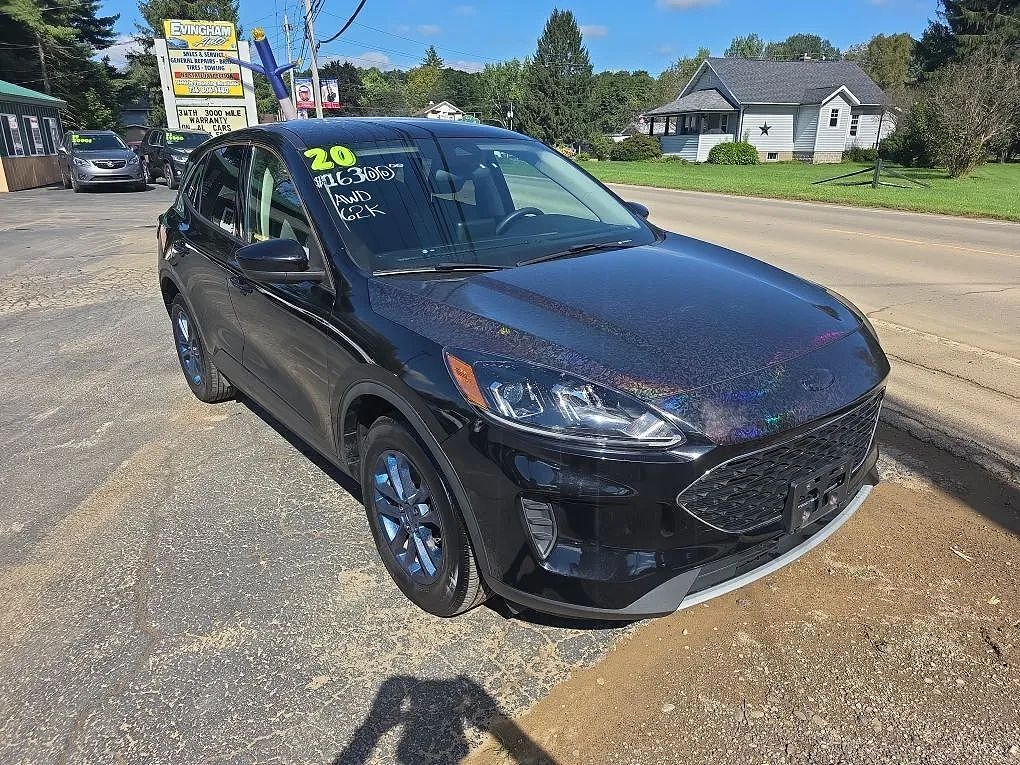 2020 FORD Escape