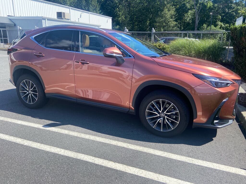 2025 LEXUS NX