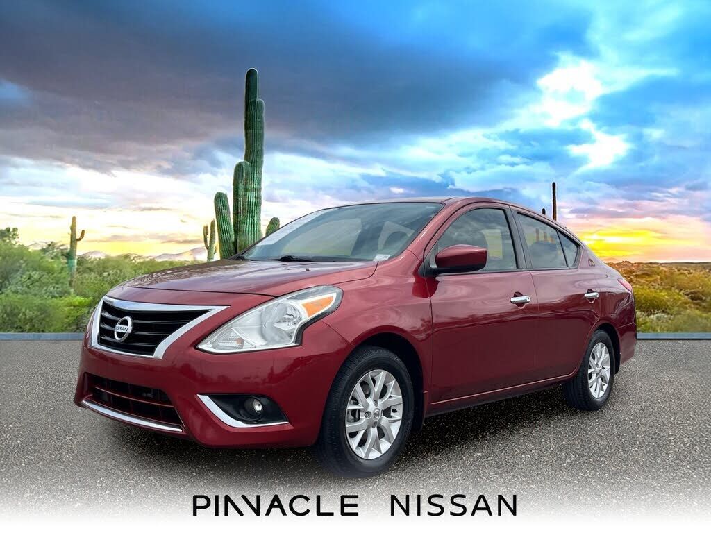 2017 NISSAN Versa