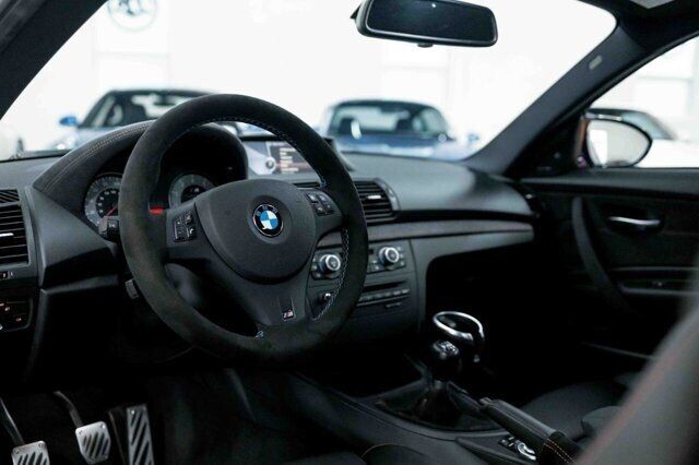 2011 BMW 1M