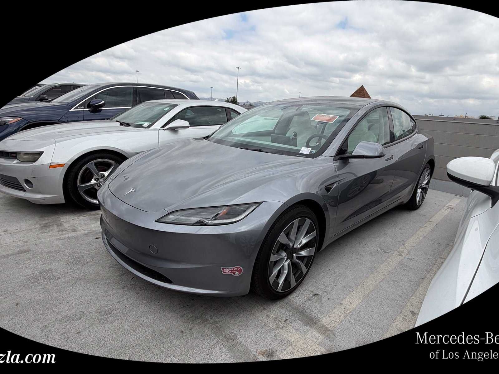 2024 TESLA Model 3