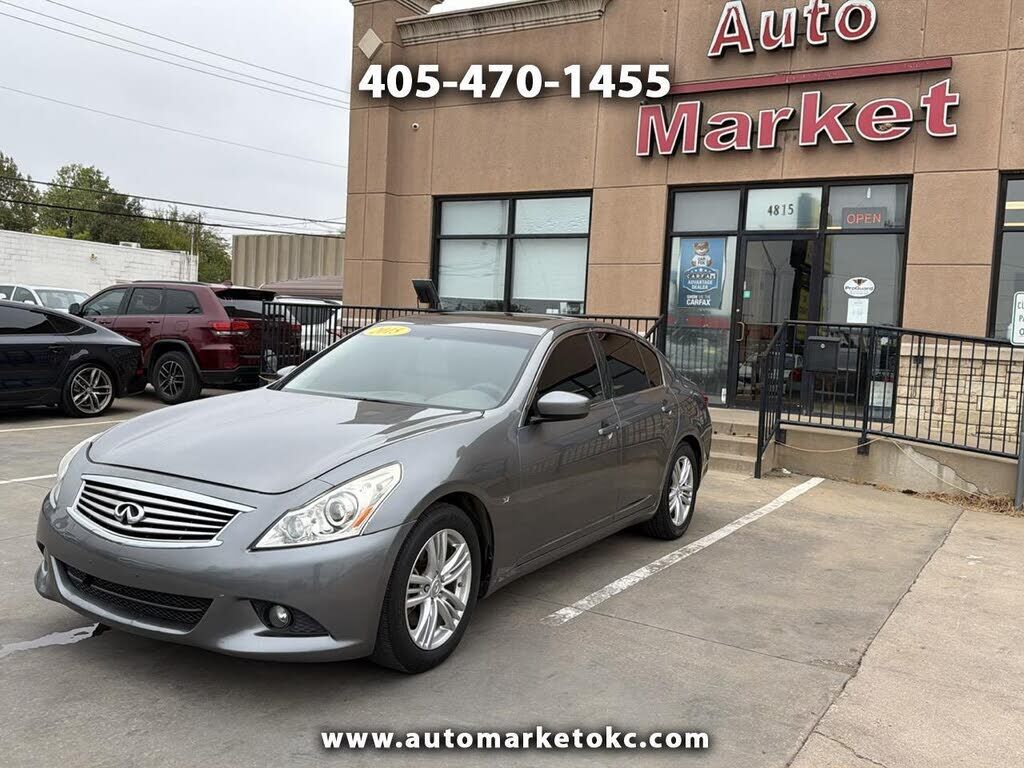 2015 INFINITI Q40