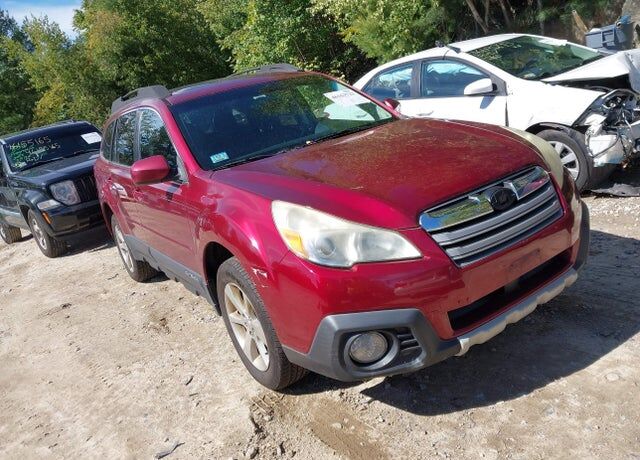 2014 SUBARU Outback