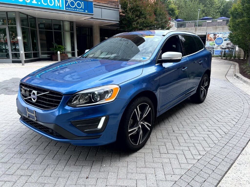 2017 VOLVO XC60