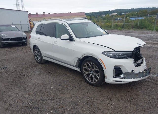 2021 BMW X7