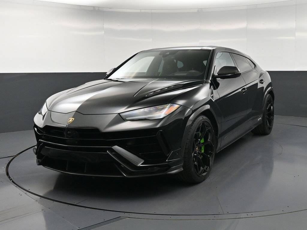 2024 LAMBORGHINI URUS