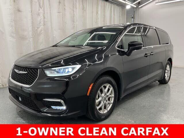2023 CHRYSLER Pacifica