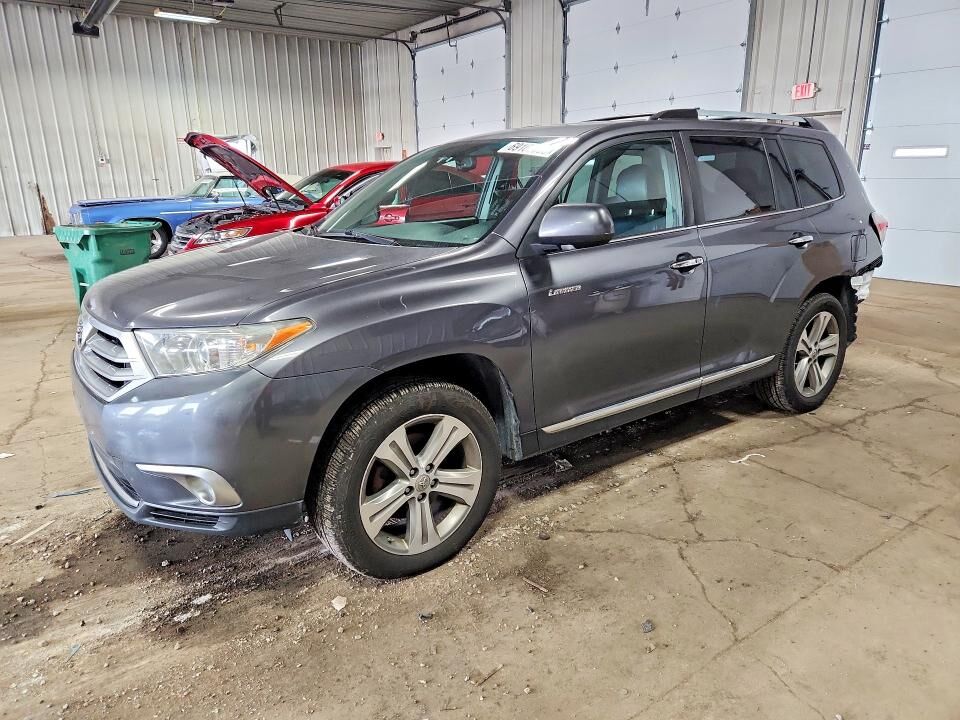 2011 TOYOTA Highlander