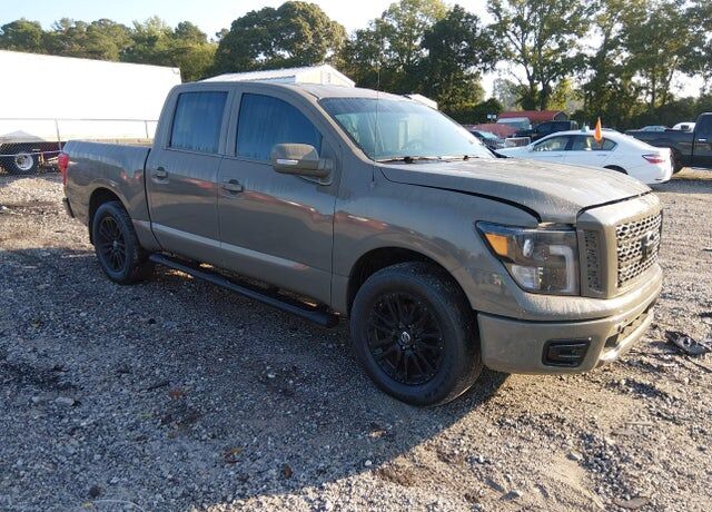 2018 NISSAN Titan