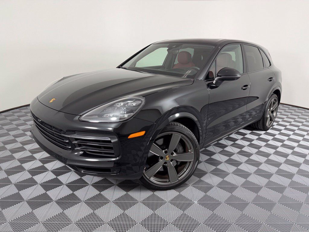 2023 PORSCHE Cayenne