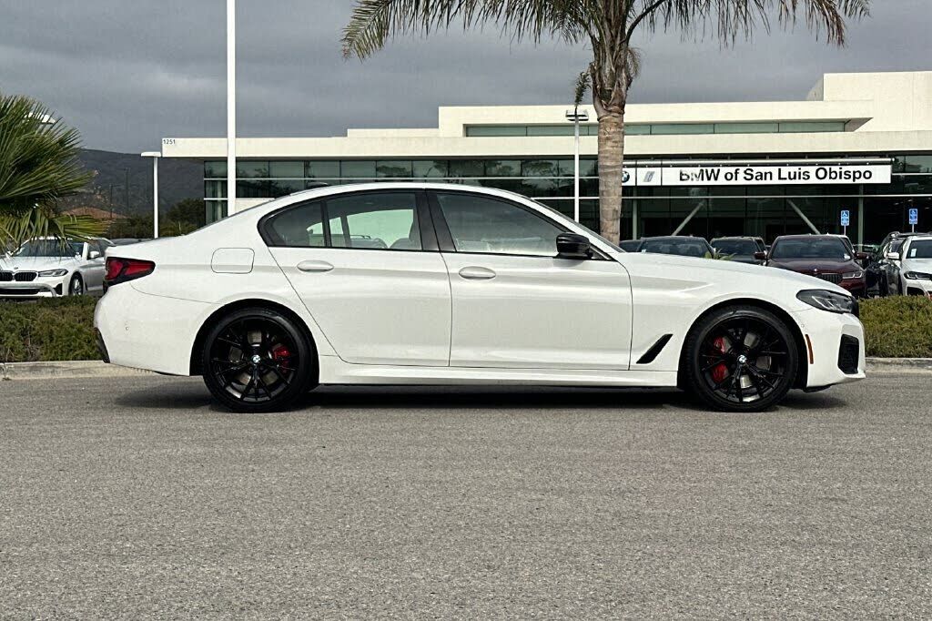 2023 BMW 530i