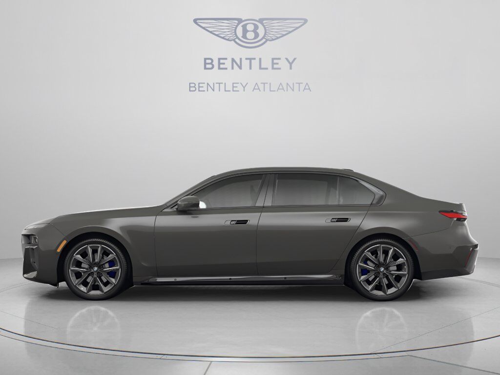 2023 BMW 740i