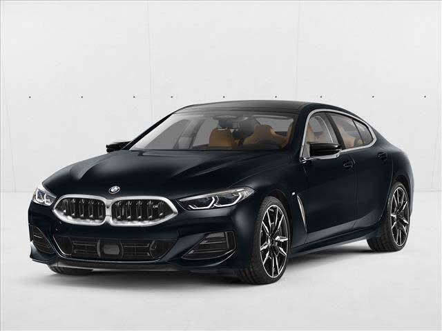 2023 BMW M8