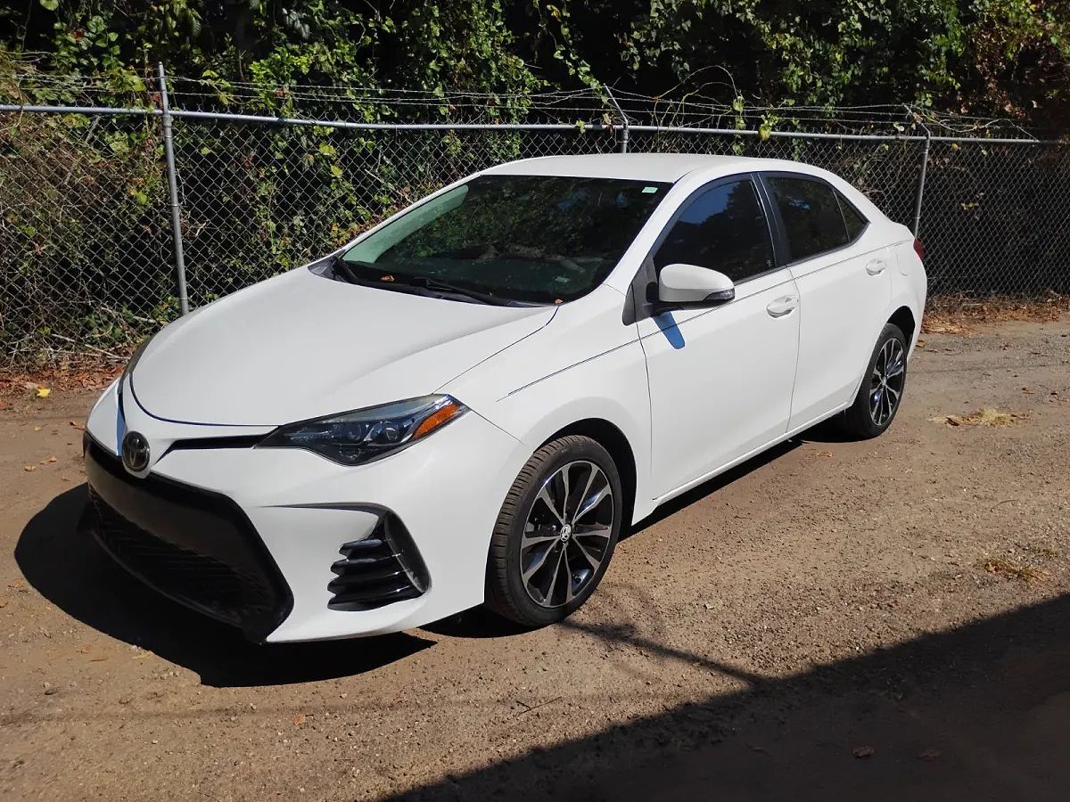 2017 TOYOTA Corolla