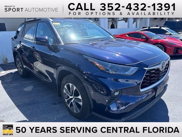 2022 TOYOTA Highlander
