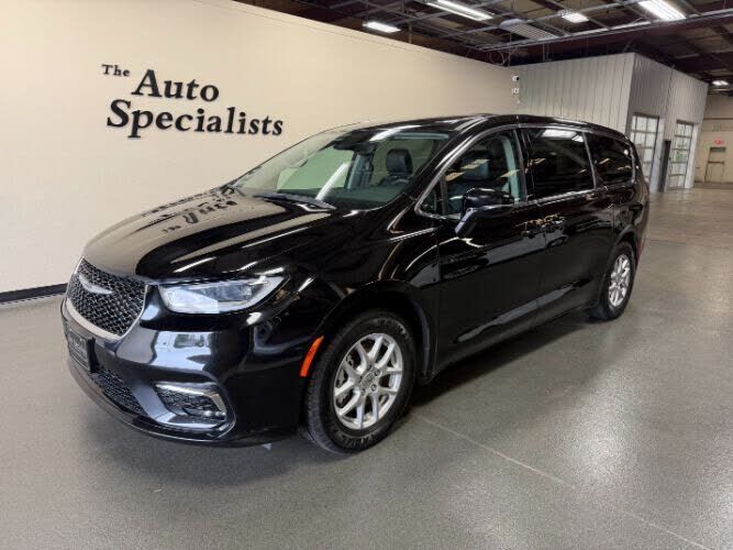 2024 CHRYSLER Pacifica