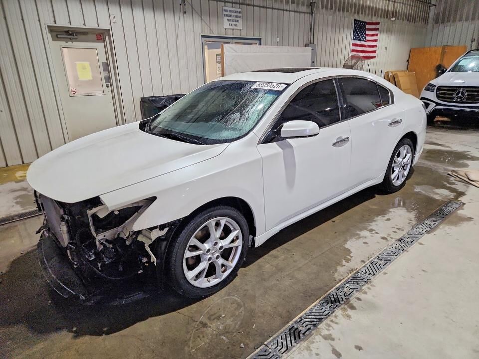 2014 NISSAN Maxima