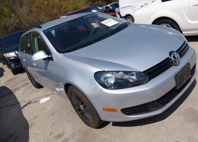 2012 VOLKSWAGEN Jetta SportWagen