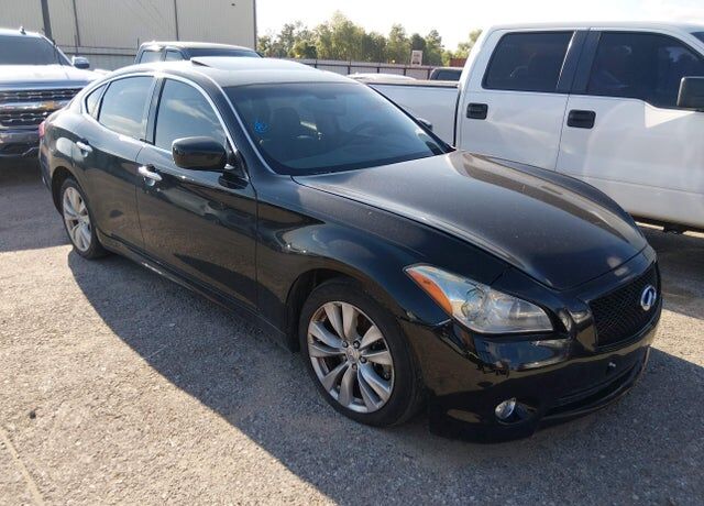 2011 INFINITI M37