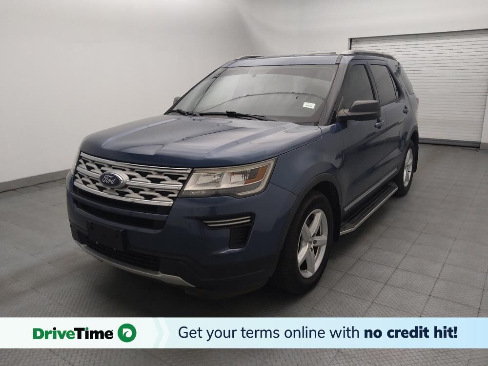 2018 FORD Explorer