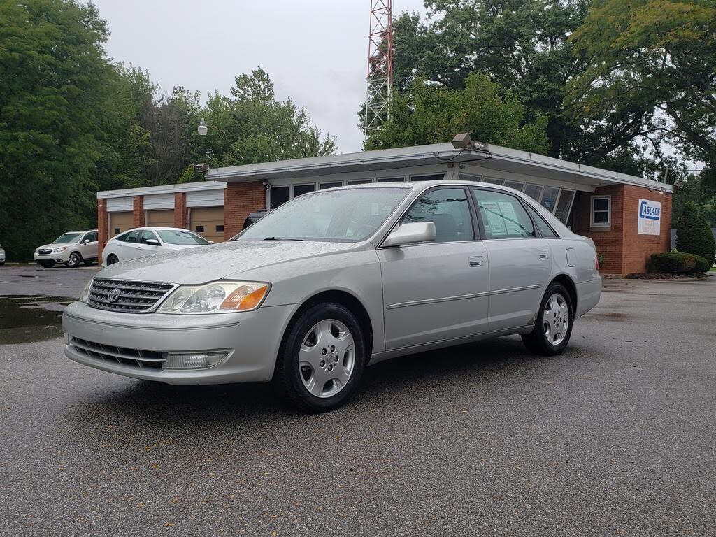 2003 TOYOTA Avalon