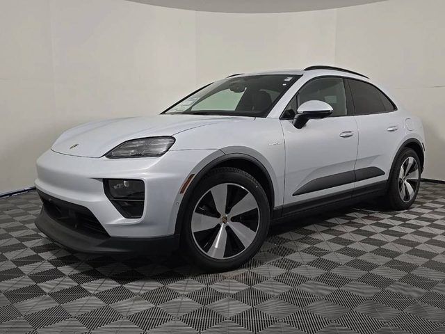 2025 PORSCHE Macan