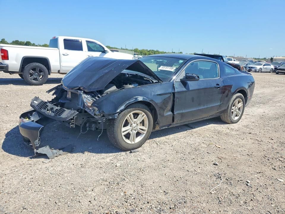2011 FORD Mustang