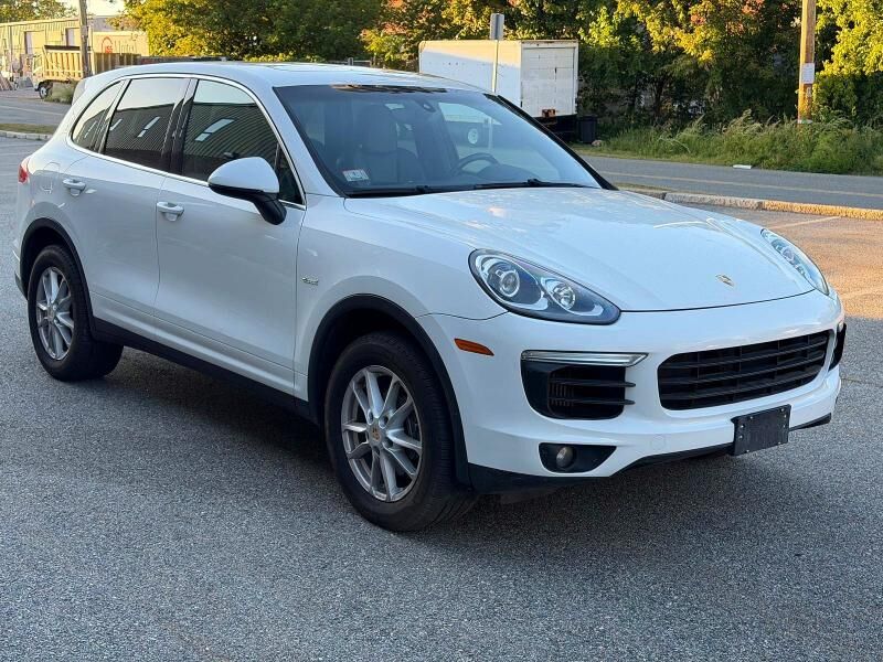 2015 PORSCHE Cayenne