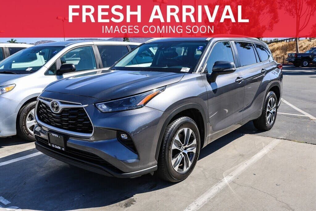2023 TOYOTA Highlander