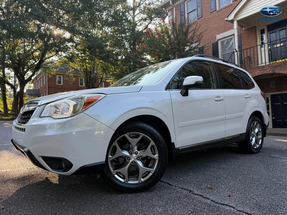 2015 SUBARU Forester