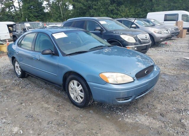 2005 FORD Taurus