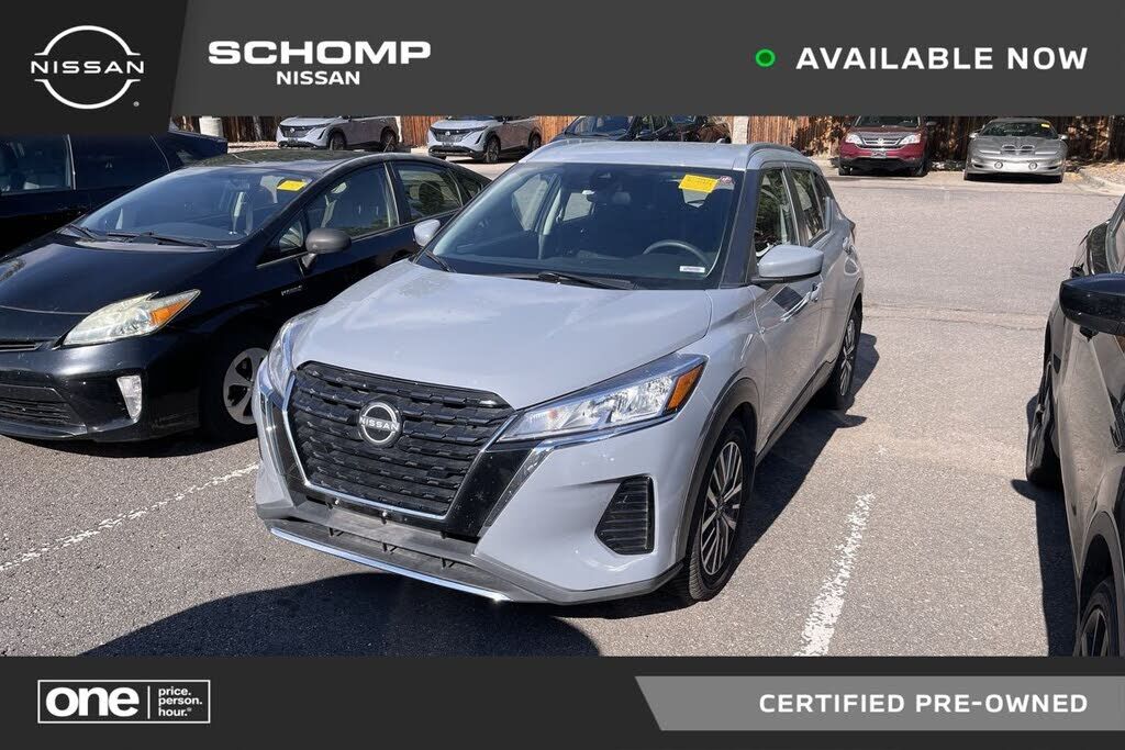 2023 NISSAN Kicks