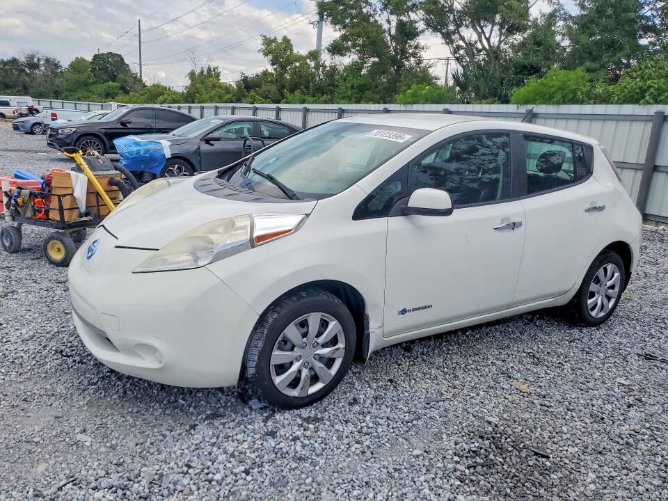 2015 NISSAN Leaf