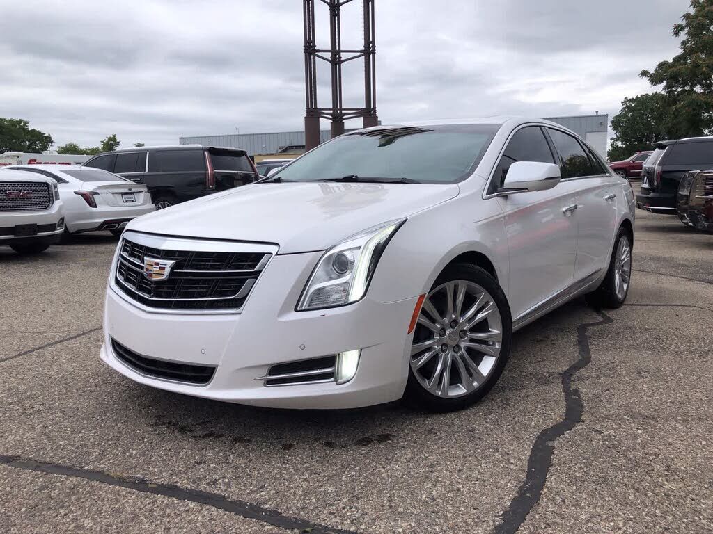 2017 CADILLAC XTS
