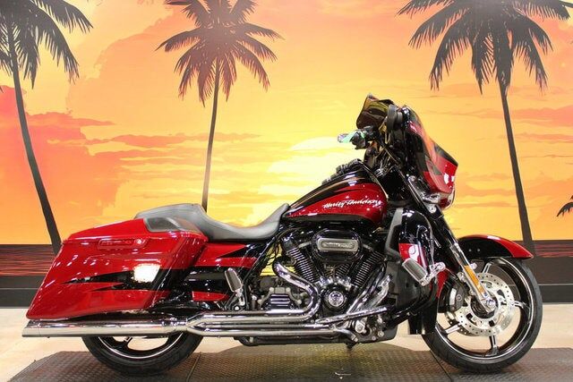 2017 HARLEY DAVIDSON FLHXSE / CVO Street Glide