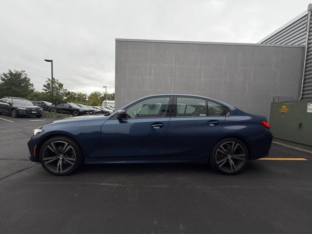 2023 BMW 330i