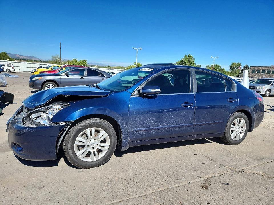2010 NISSAN Altima