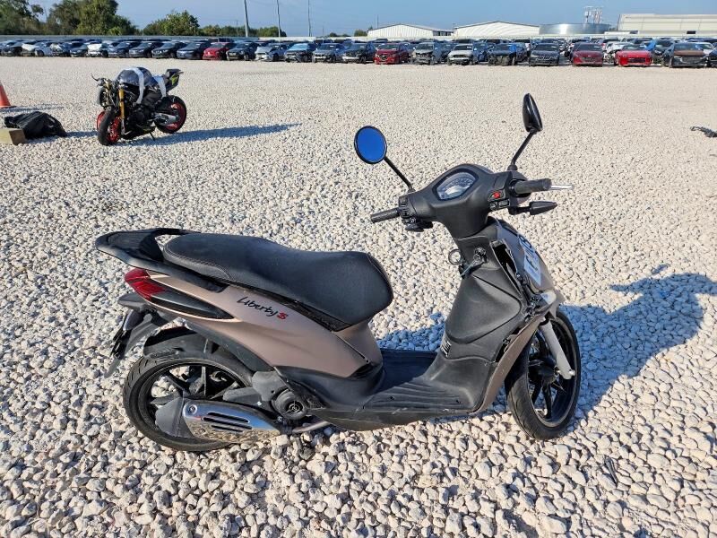 2023 PIAGGIO AND VESPA LIBERTY
