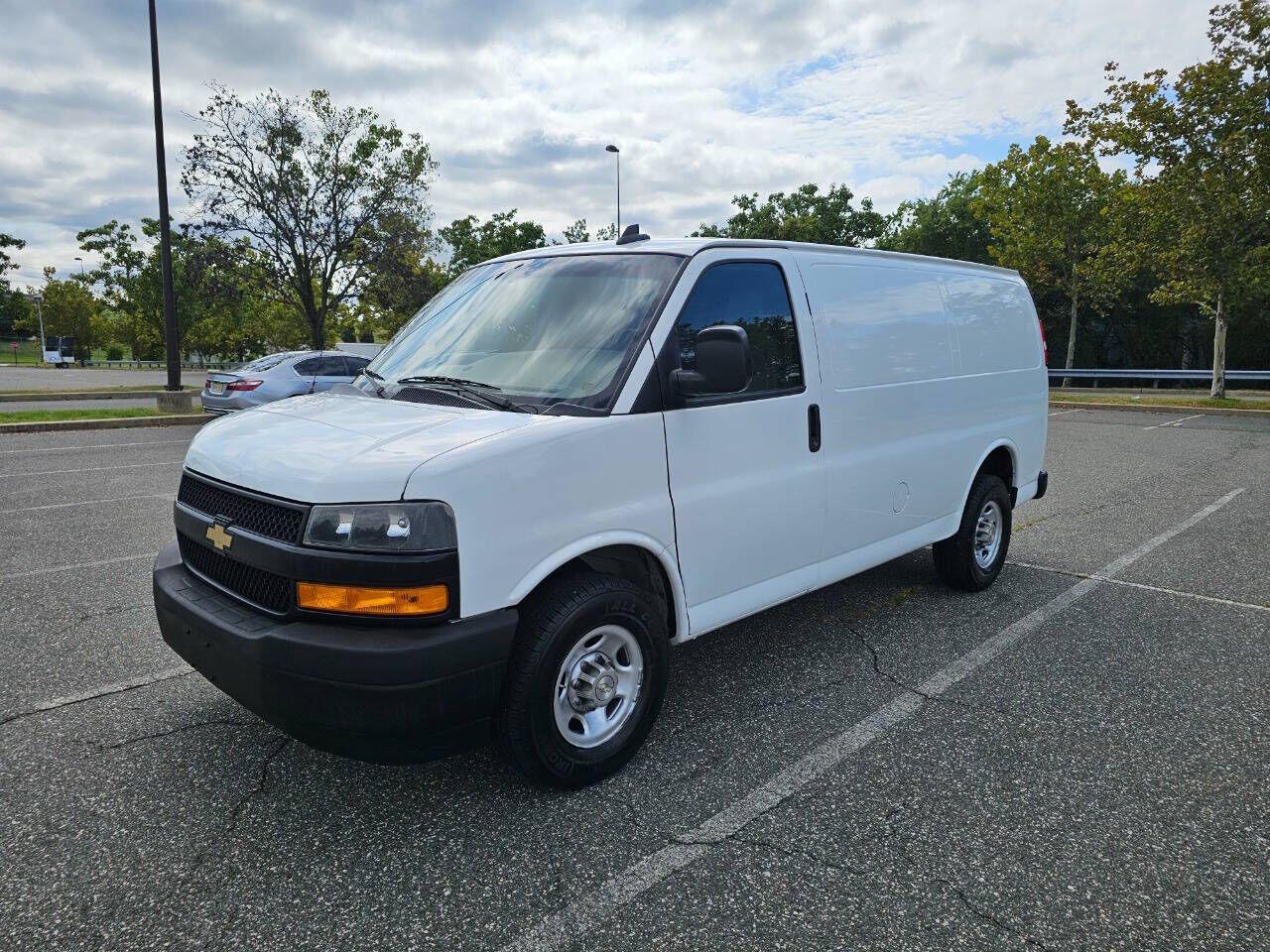 2021 CHEVROLET Express