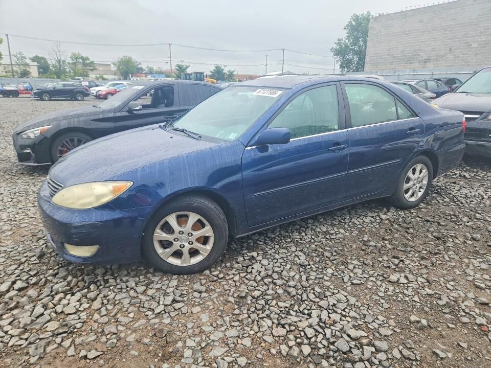 2005 TOYOTA Camry