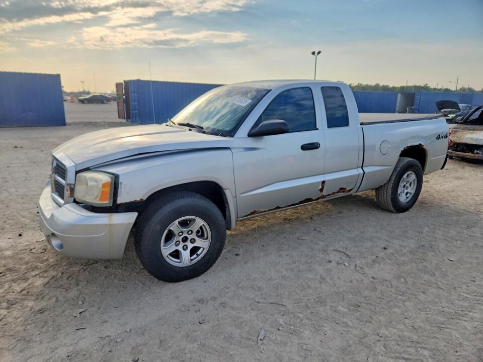2006 DODGE Dakota