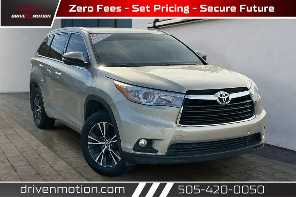 2016 TOYOTA Highlander