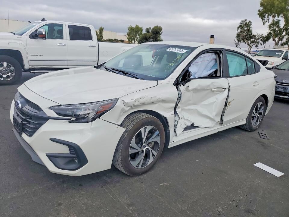 2025 SUBARU Legacy
