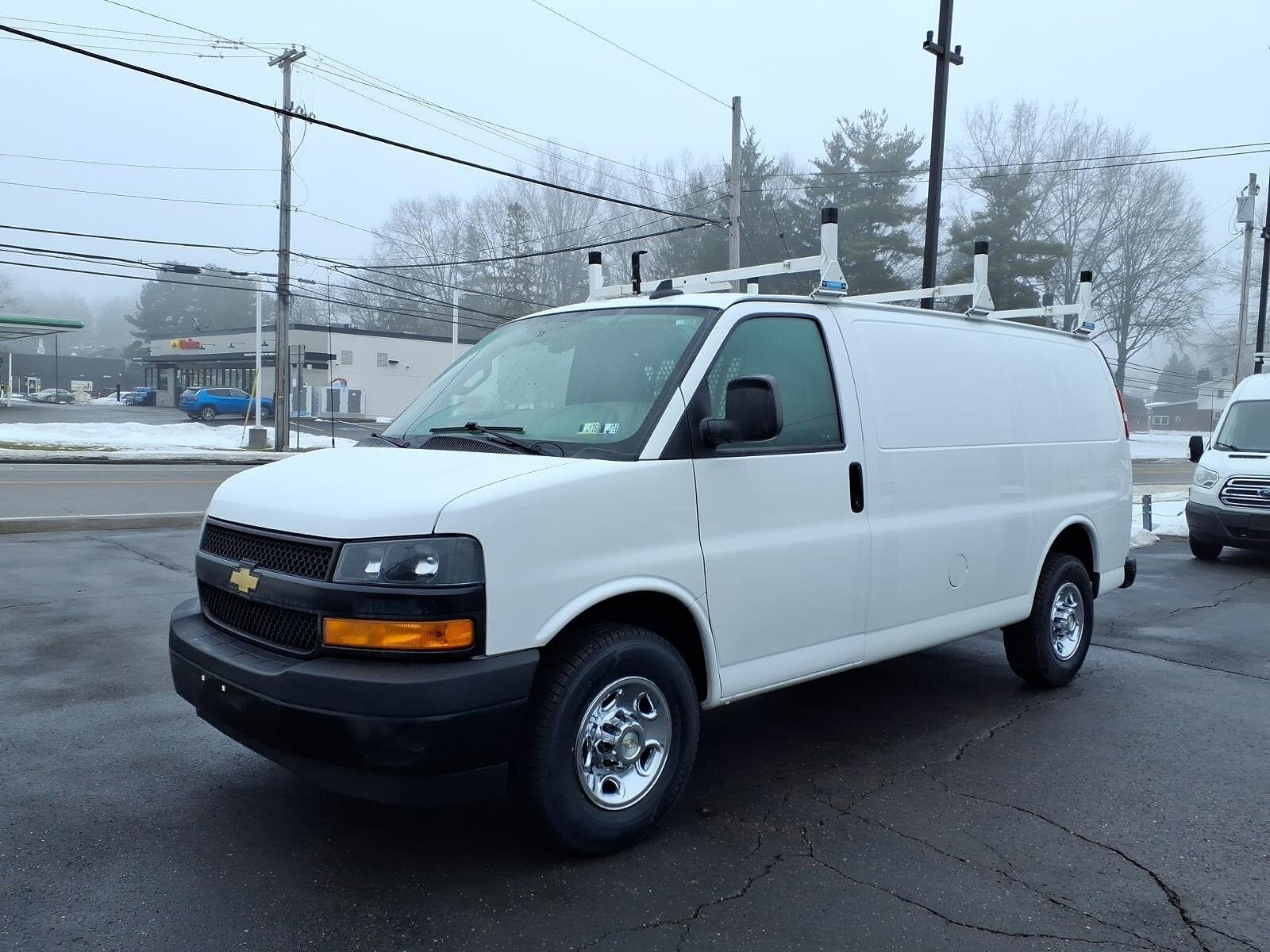 2020 CHEVROLET Express