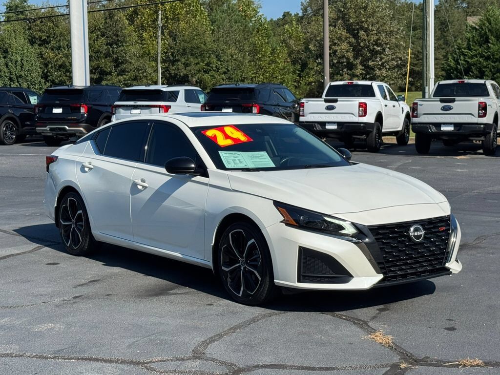 2024 NISSAN Altima