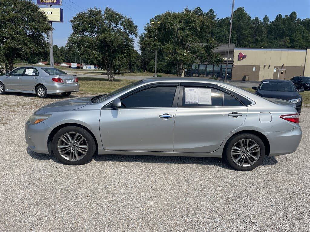 2017 TOYOTA Camry