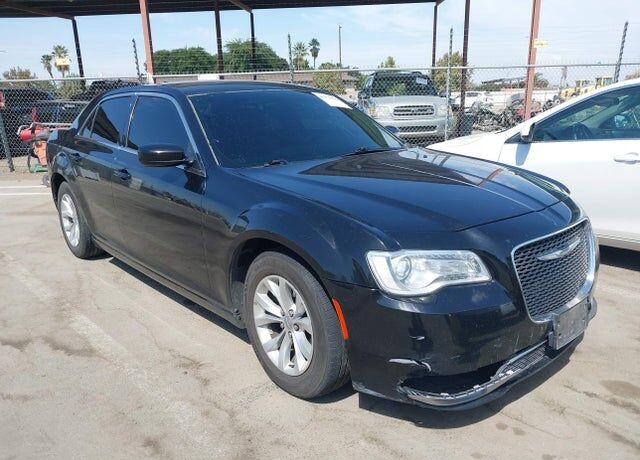 2015 CHRYSLER 300